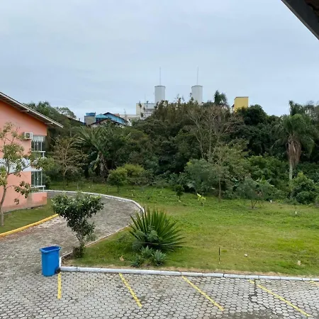 Apto 251 - Condominio Solar Das Bromelias Bombinhas Exterior photo